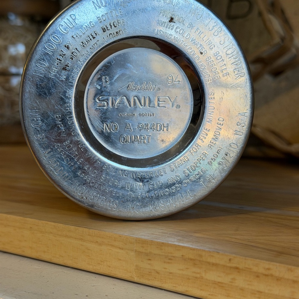 Stanley Aladdin Metal Thermos 1 Quart Green Vintage Model 98B94H - Picture 6 of 6